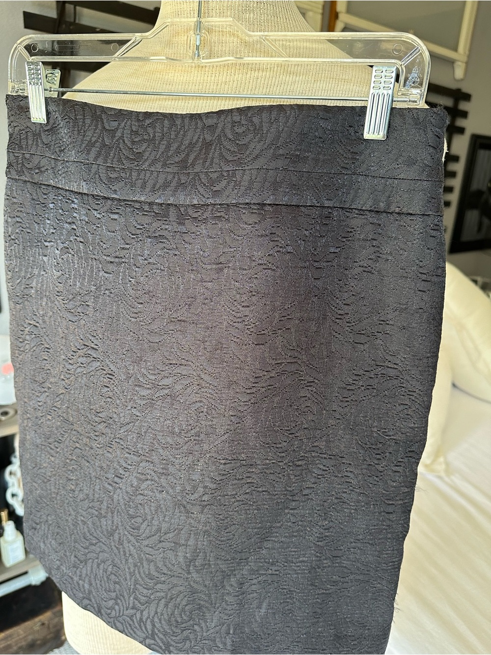 Ann Taylor LOFT NWT Black Textured Floral Jacquard Pencil Skirt Size 8